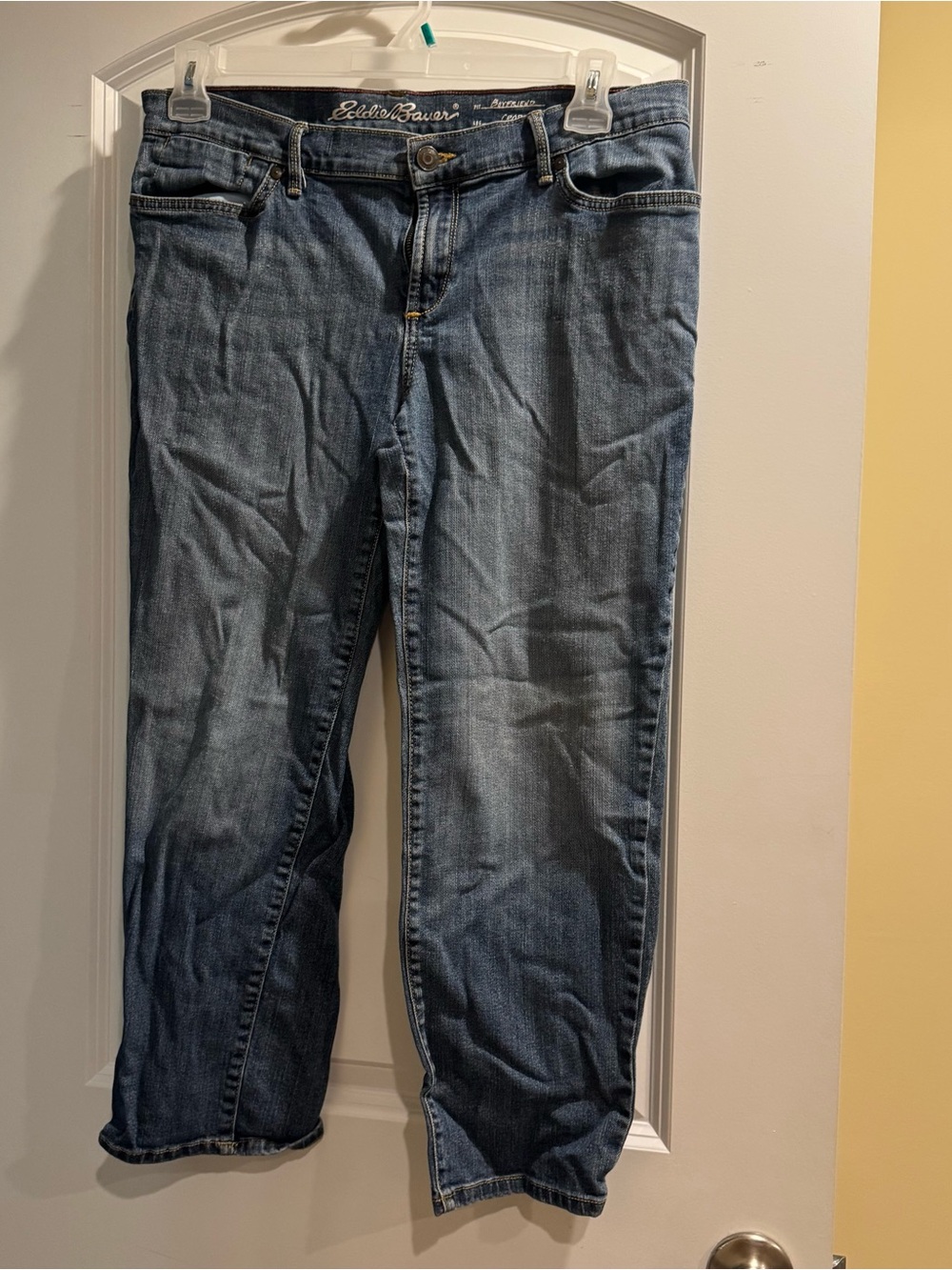 Eddie Bauer Women's Boyfriend Cropped Straight Jeans - Medium Blue